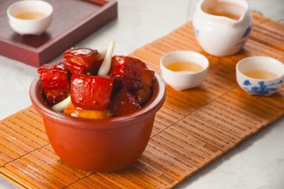 邊吃飯邊喝茶，到底好不好？