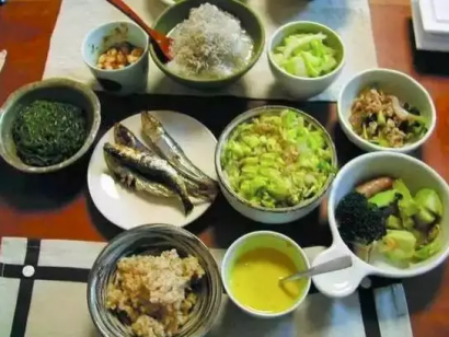 學會做飯，就是學會謀生和謀愛