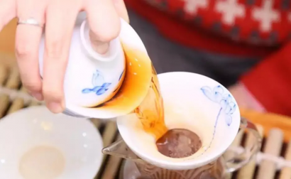  秋心無塵，此刻沏上一壺茶正好