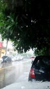 下雨天汽車進水了，千萬不要做這幾件事