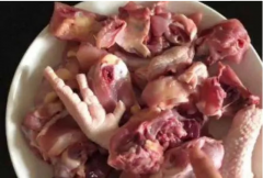 雞肉只用清水根本洗不干凈，教您一招，讓血水
